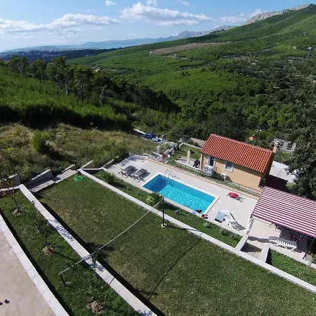 Hidden Paradise - By Split Žrnovnica