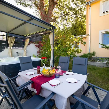 Hidden Paradise - By Split Žrnovnica