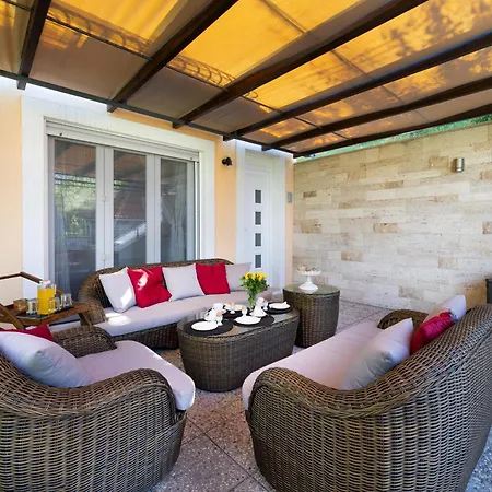 Hidden Paradise - By Split